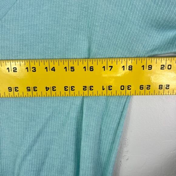 Lululemon Sweater Womens V-Neck Fitted Cuffs Drop Shoulder - Picture 6 of 11